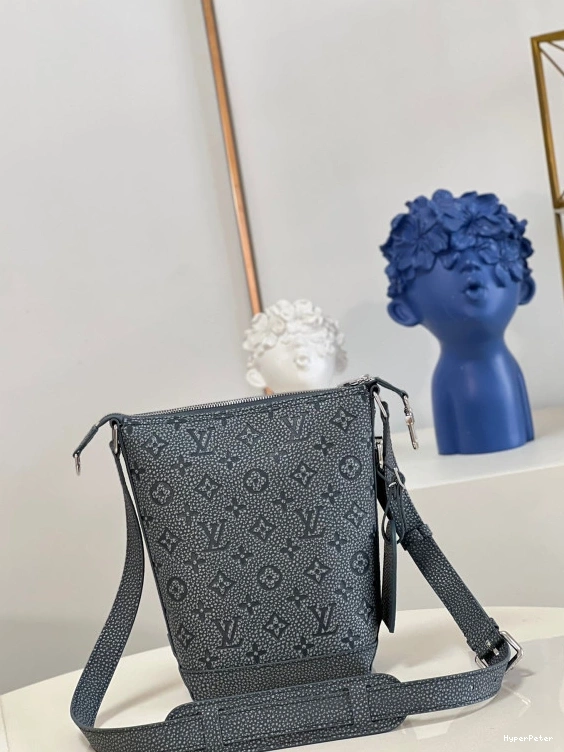 VUITTON PM CRUISER HOBO LOUIS 0711